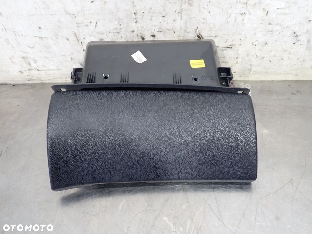 SCHOWEK PASAŻERA SKODA FABIA II 1.2 - 1