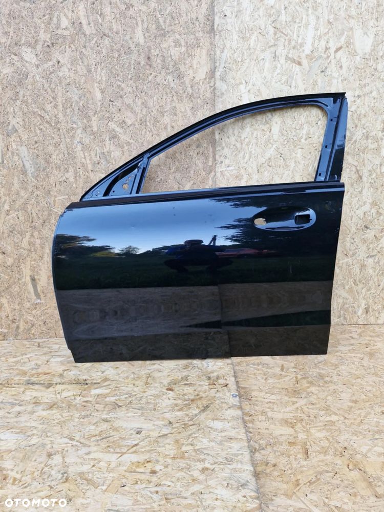 MERCEDES C-KLASA W206 DRZWI LEWE PRZÓD A2067227900 - 1