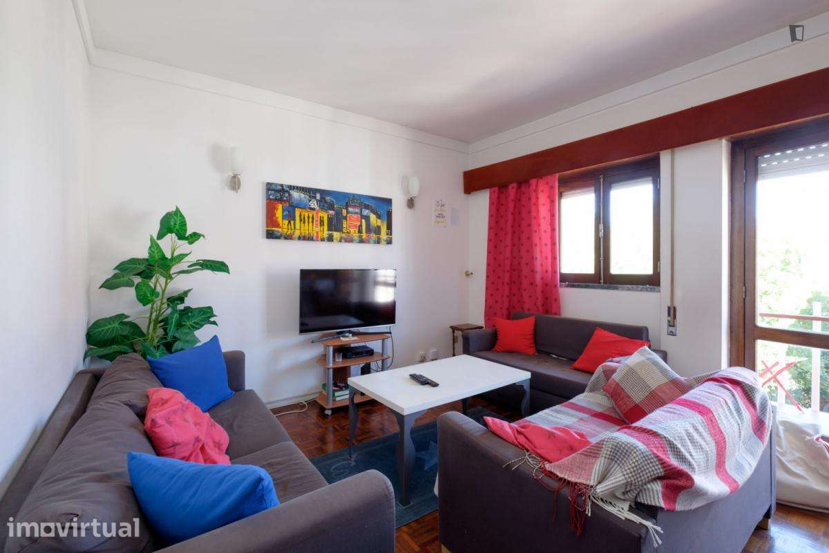 Quarto - localizado em Olivais Coimbra - Grande imagem: 4/49