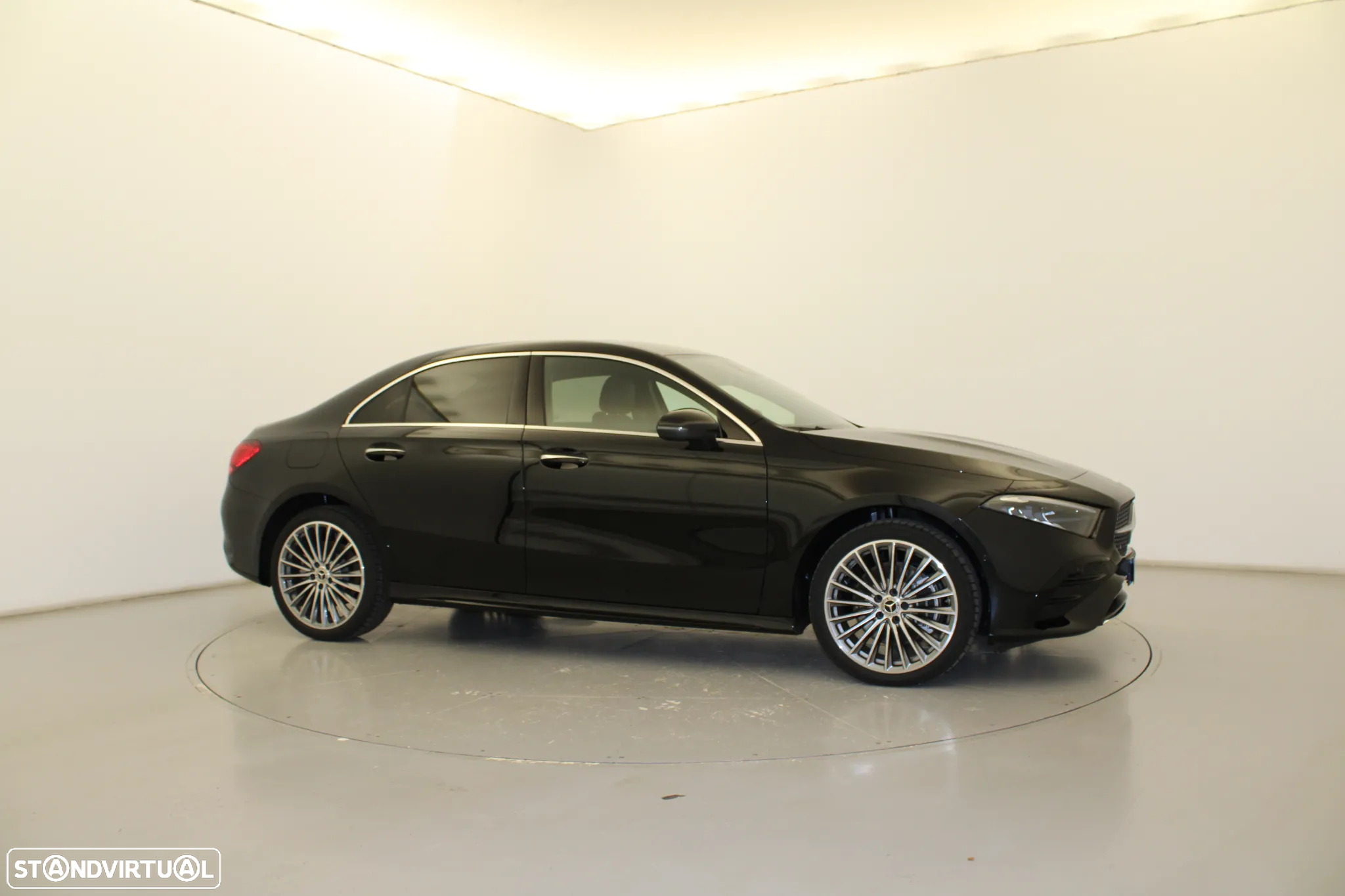 Mercedes-Benz A 250 Limousine e - 3