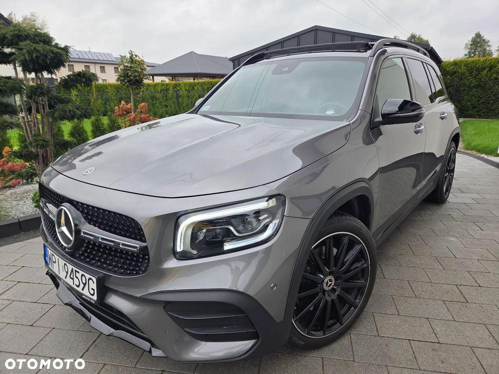 Mercedes-Benz GLB 250 4-Matic AMG Line 8G-DCT - 3