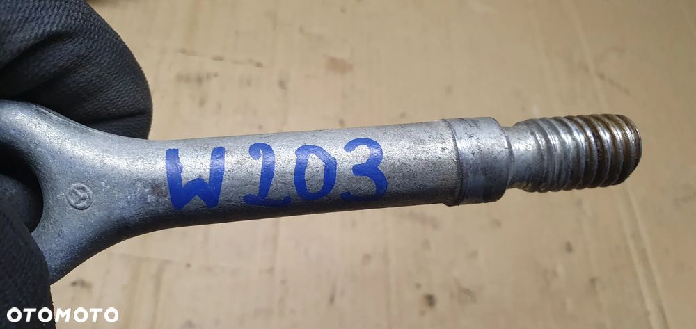 Hak holowniczy ucho Mercedes W209 - 4
