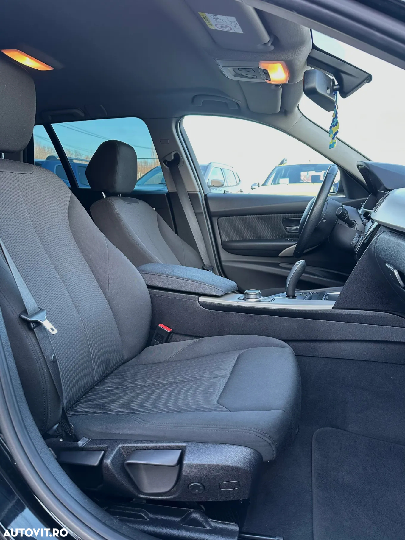 BMW Seria 3 320d Touring Aut. Advantage - 13
