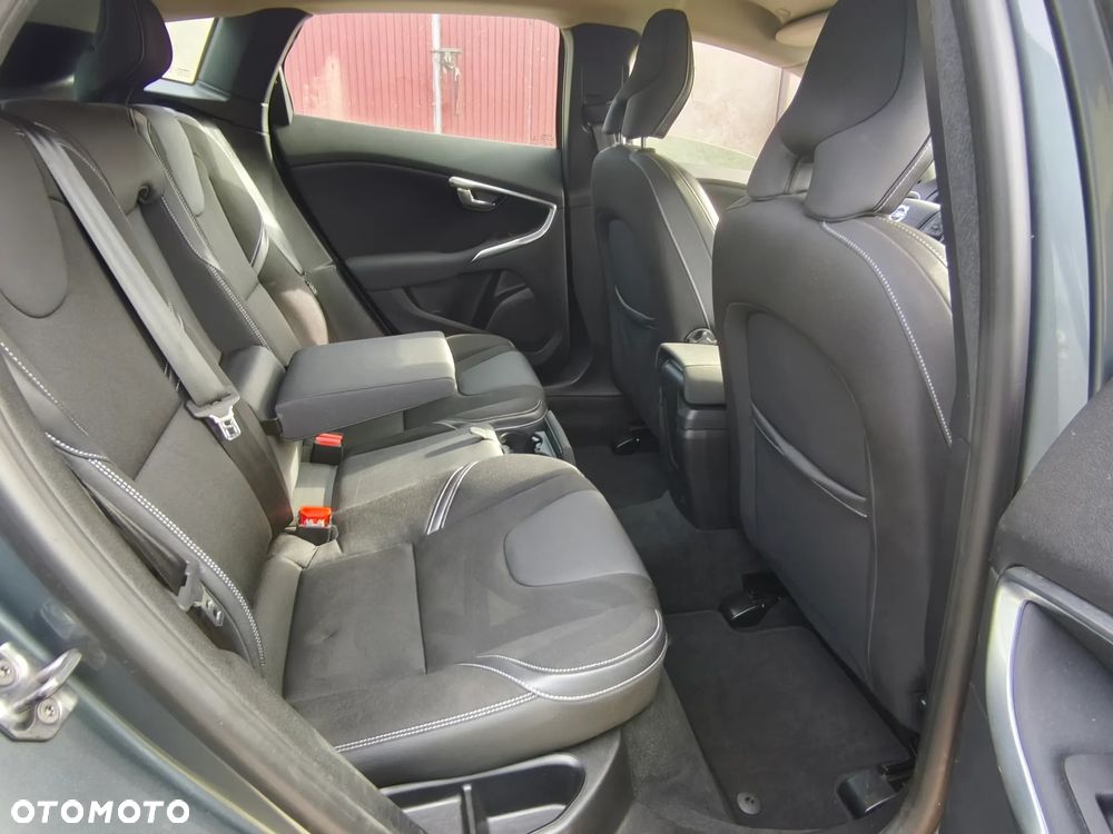 Volvo V40 - 29