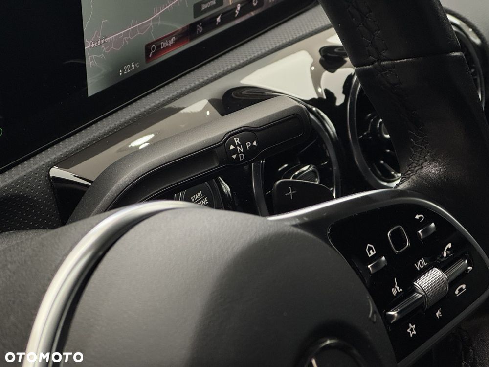 Mercedes-Benz CLA - 9