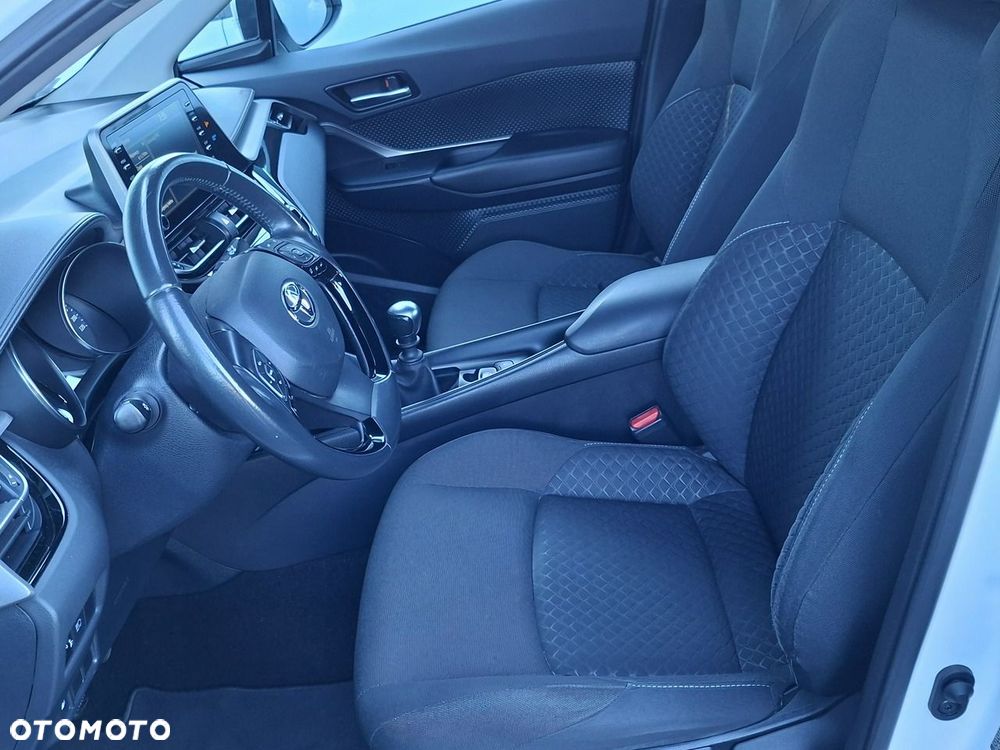 Toyota C-HR - 18