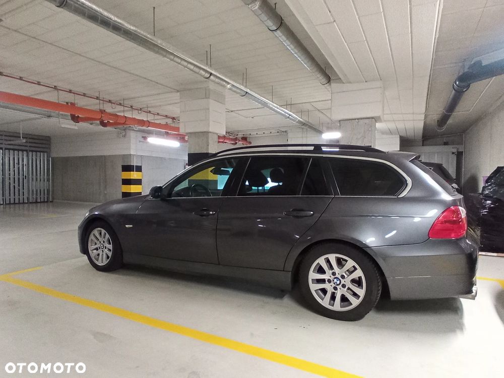 BMW Seria 3 325i Edition Lifestyle - 14