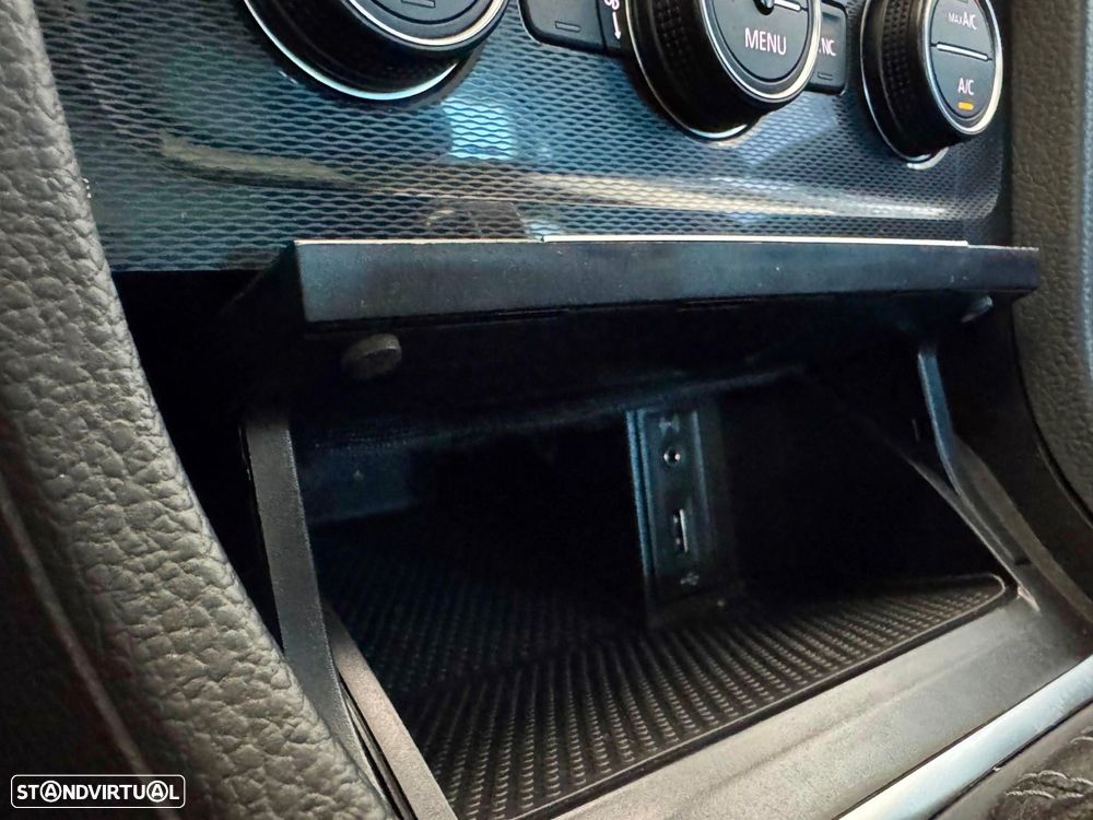VW Golf - 23