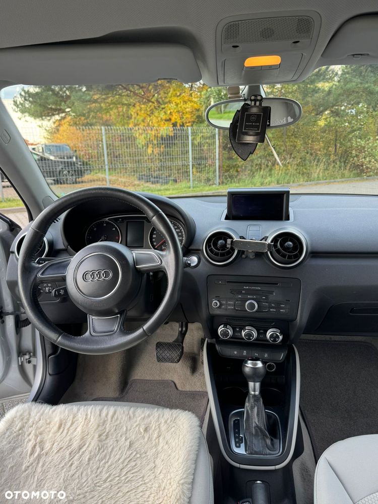 Audi A1 Sportback 1.6 TDI Ambition S tronic - 14