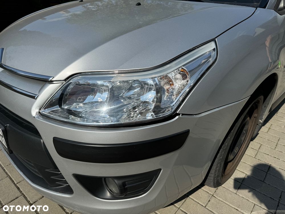 Citroën C4 1.4 16V Equilibre - 6