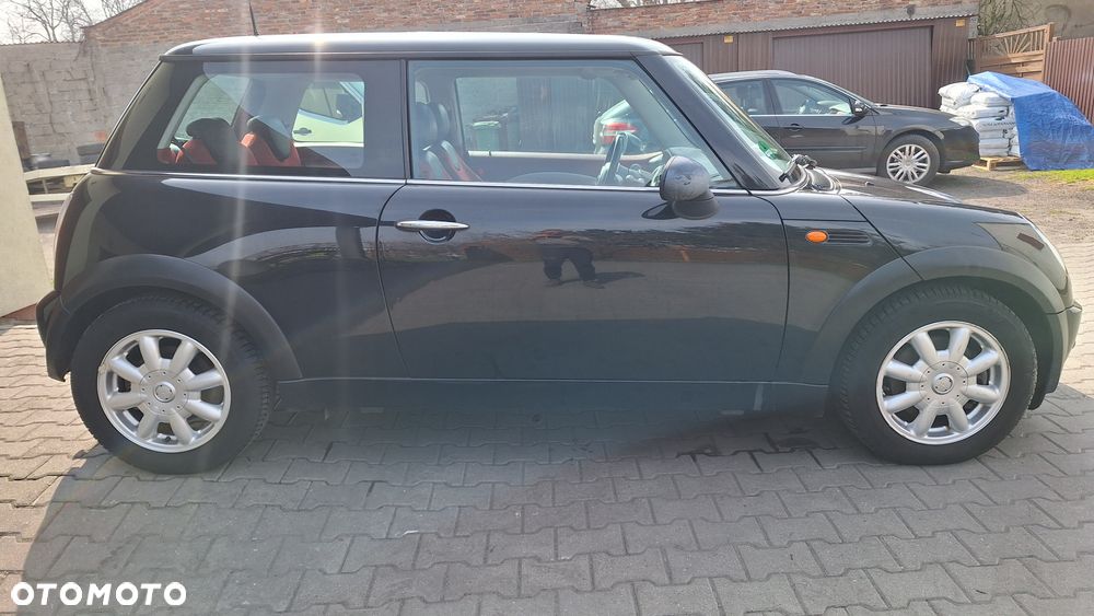 MINI ONE - 6