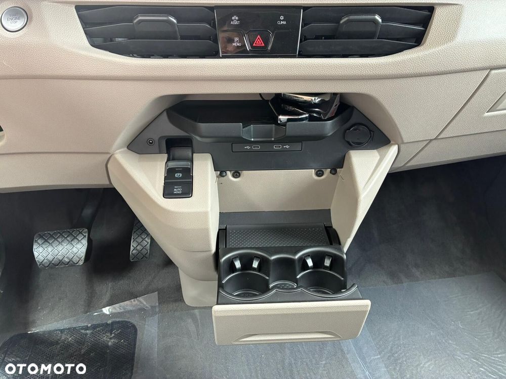 Volkswagen California - 33