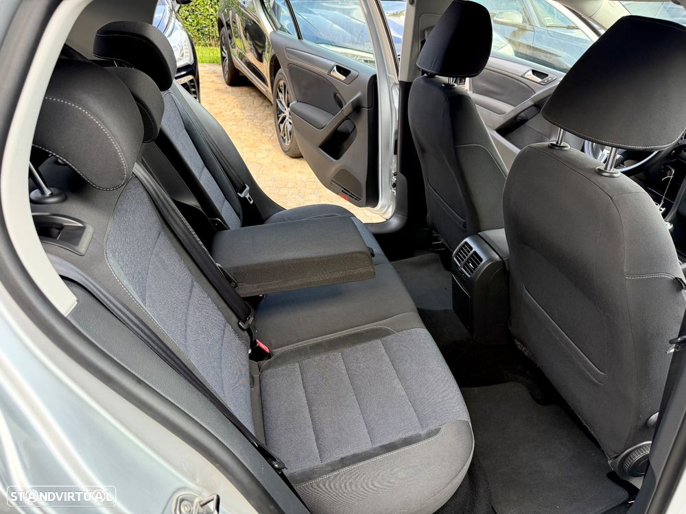 VW Golf 1.6 TDi Style - 8
