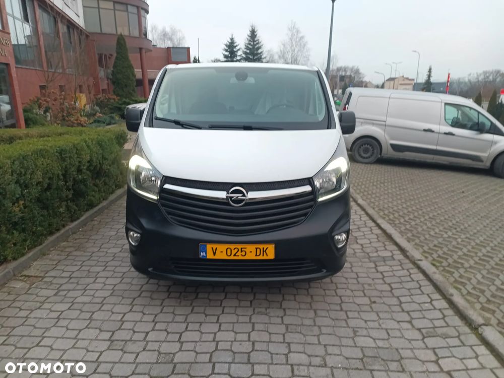 Opel Vivaro - 2