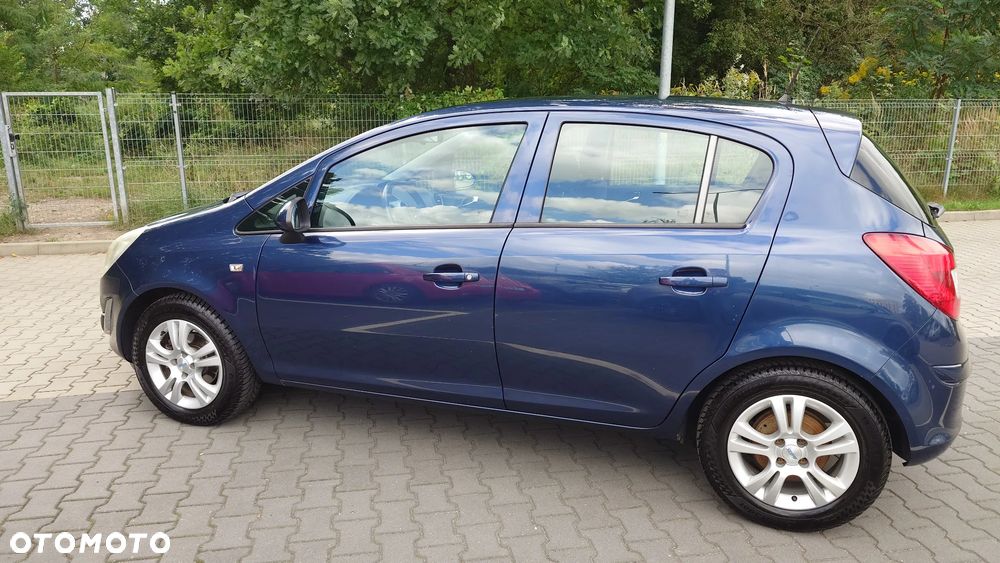 Opel Corsa 1.2 16V Enjoy - 8