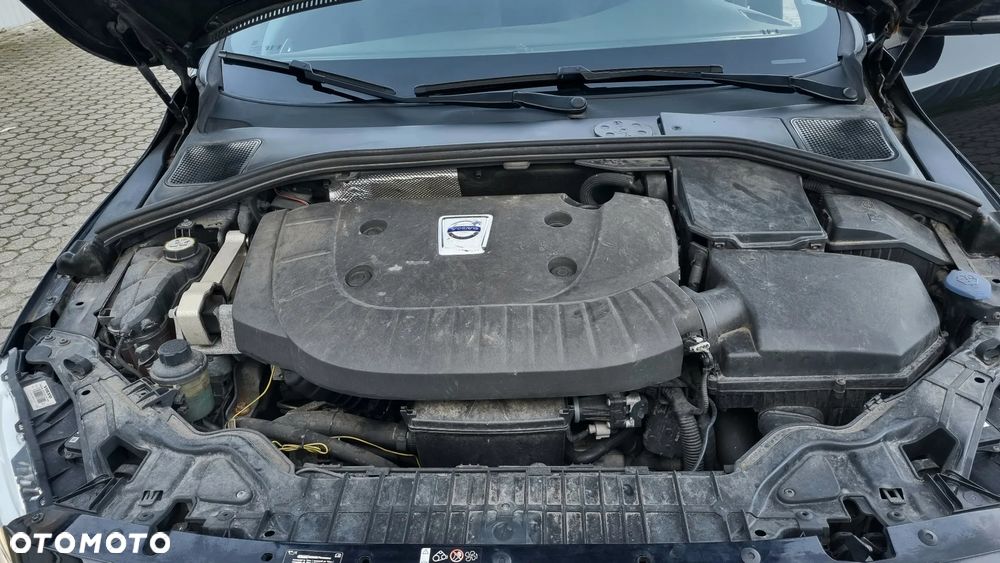Volvo V60 D4 Momentum - 40