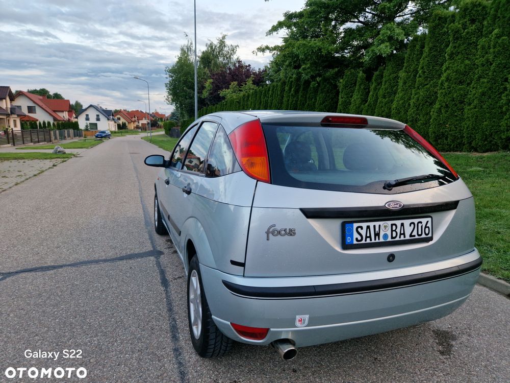 Ford Focus 1.6 16V Sport - 4