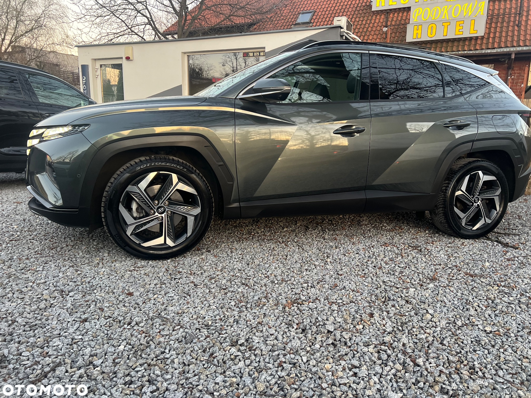Hyundai Tucson 1.6 T-GDi HEV 2WD Advantage - 2