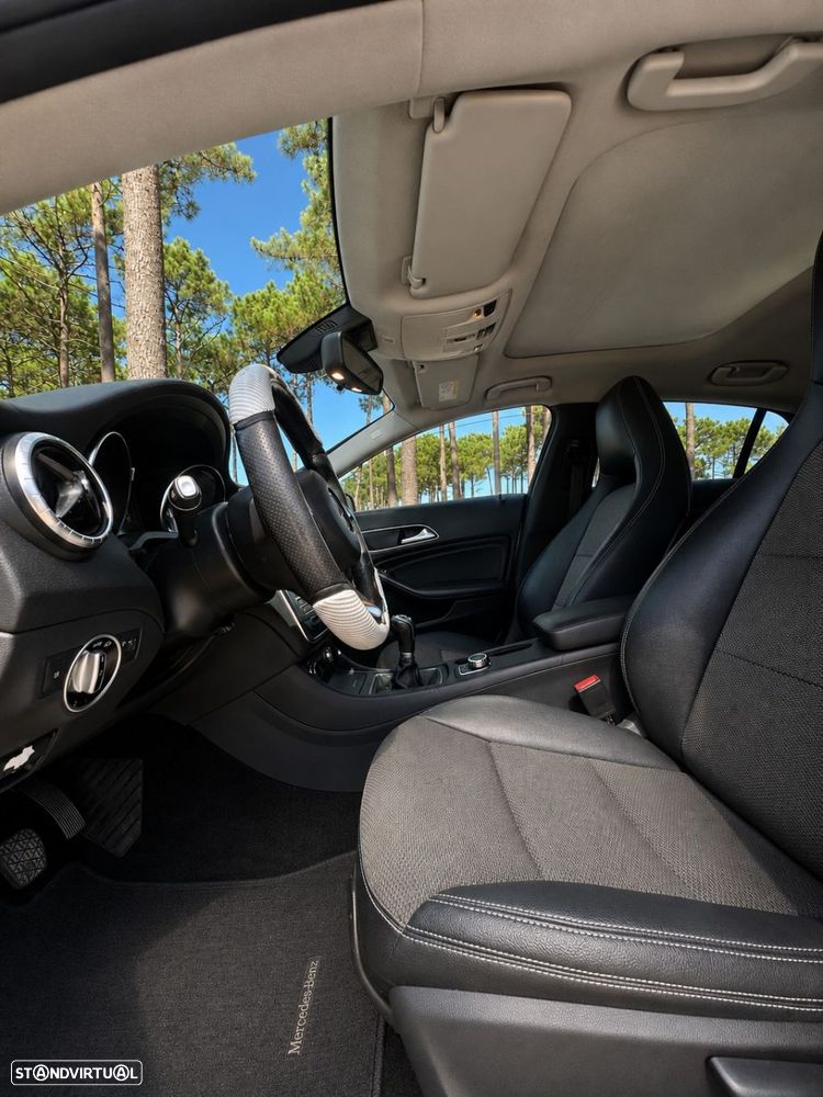 Mercedes-Benz CLA 200 - 10