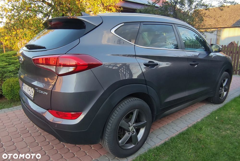 Hyundai Tucson - 2