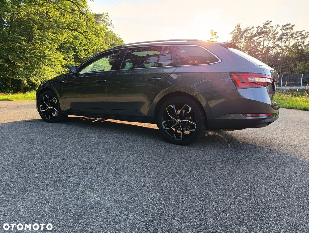 Skoda Superb Combi 2.0 TDI 4x4 DSG Style - 3