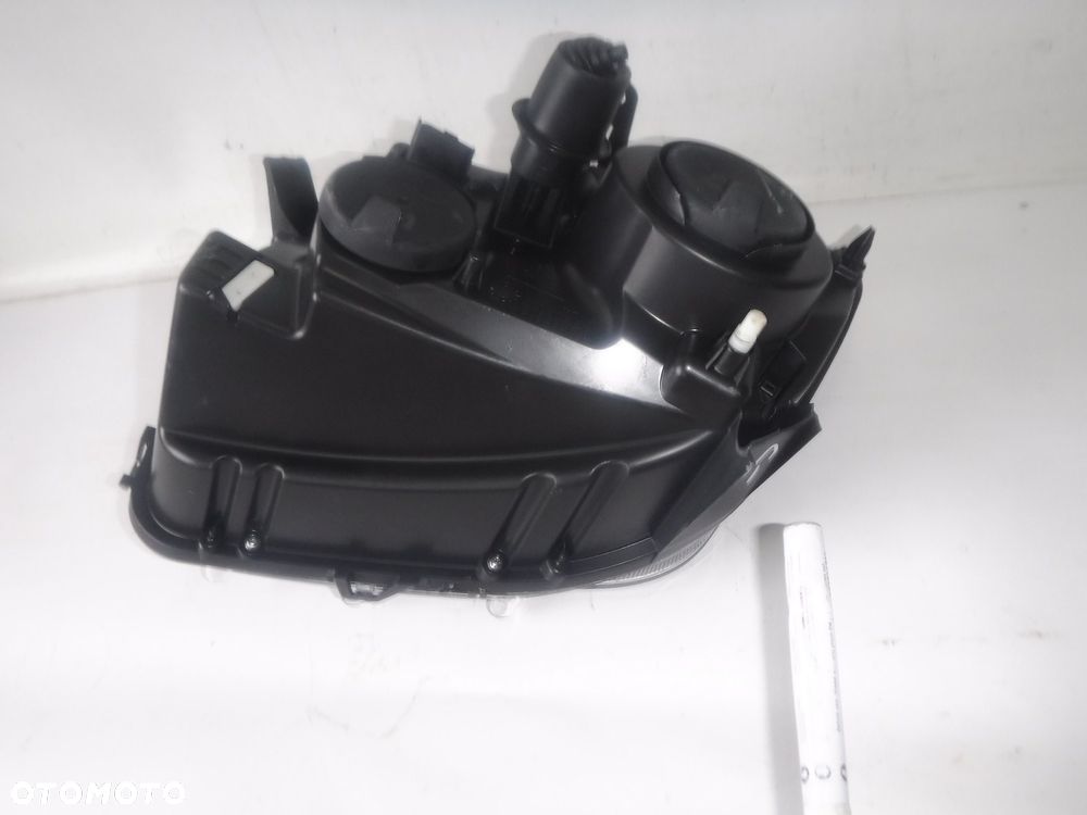 DACIA DUSTER  1 LAMPA PRZÓD PRAWA NOWA ORYG USZK - 4