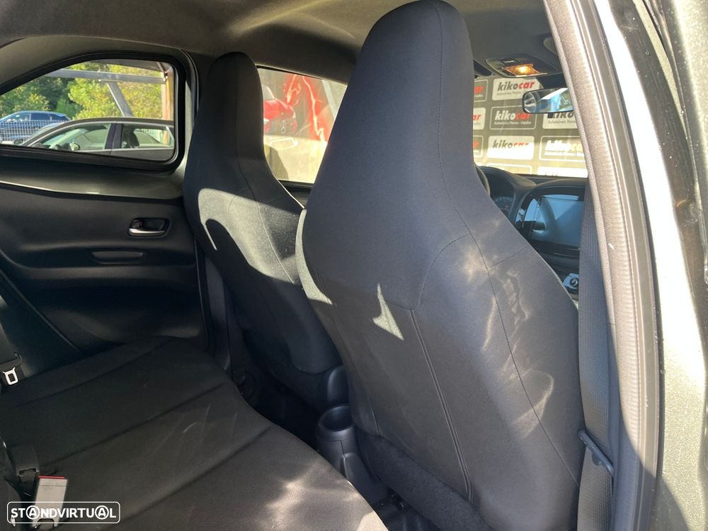 Toyota Aygo X 1.0 Pulse CVT - 49