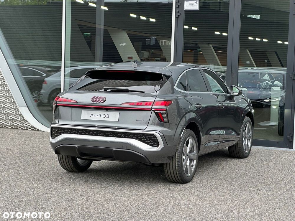 Audi Q3 Sportback - 7