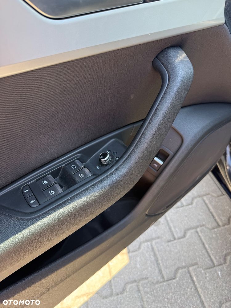 Audi A4 Avant 40 TDI S tronic - 10