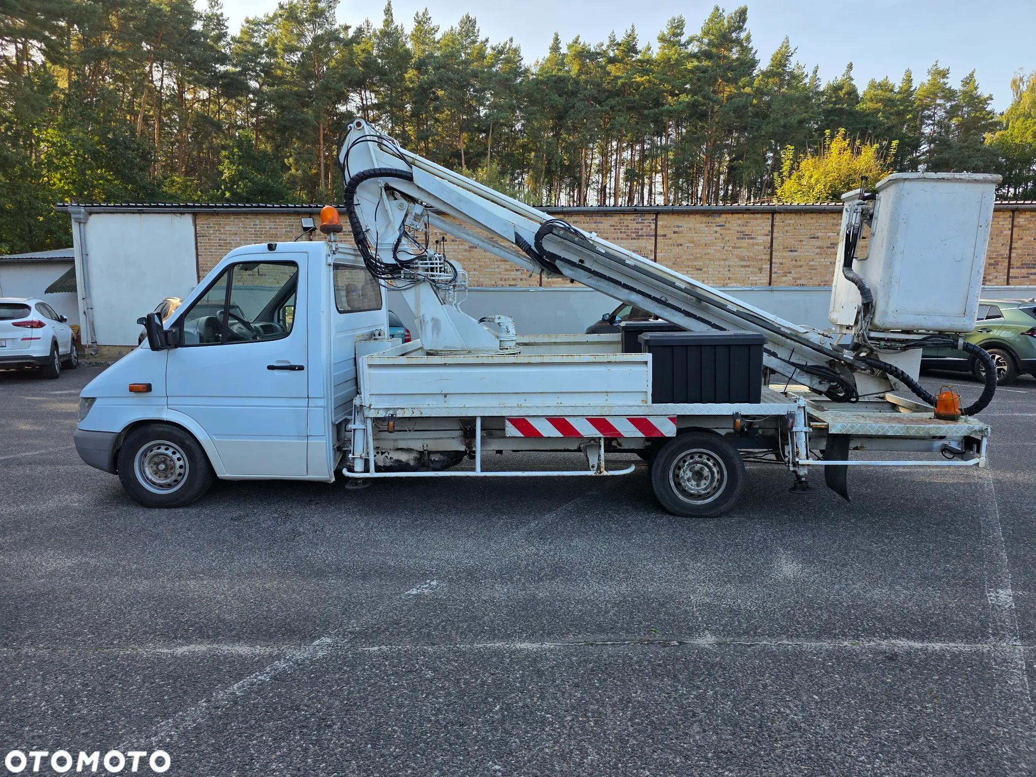 Mercedes-Benz Sprinter - 9
