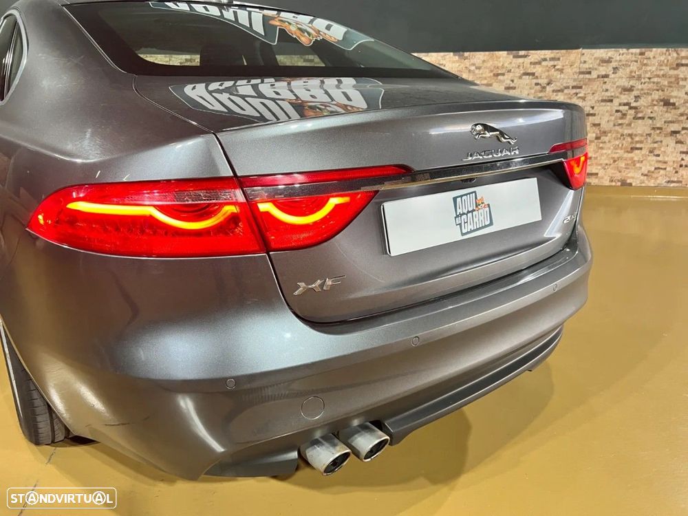 Jaguar XF - 22