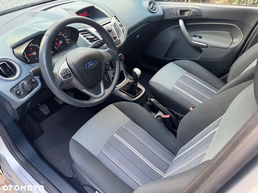 Ford Fiesta 1.25 Champions Edition - 20