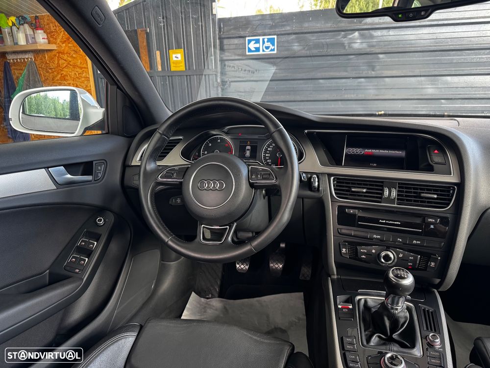 Audi A4 Avant 2.0 TDI Business Line S-line - 15