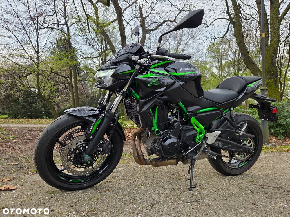 Kawasaki Z 650 - 6