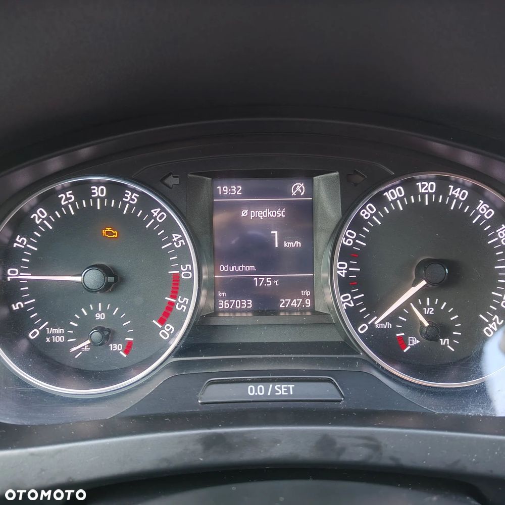 Skoda RAPID 1.6 TDI DPF Active - 9