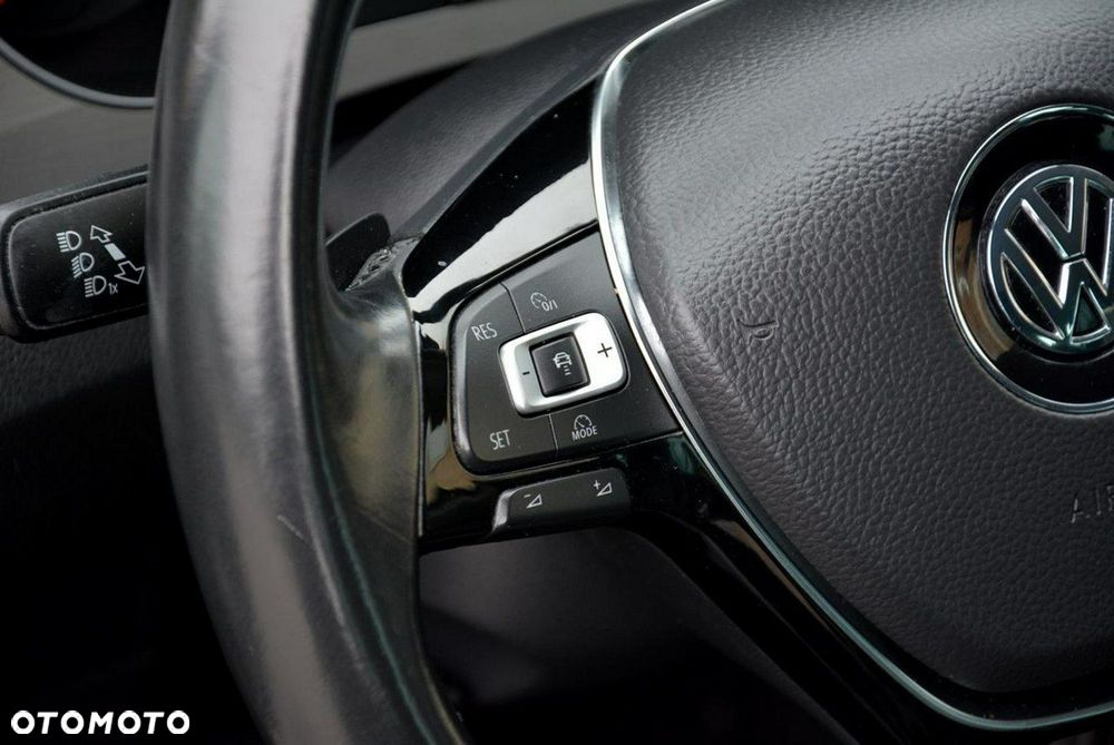 Volkswagen Golf Sportsvan - 27