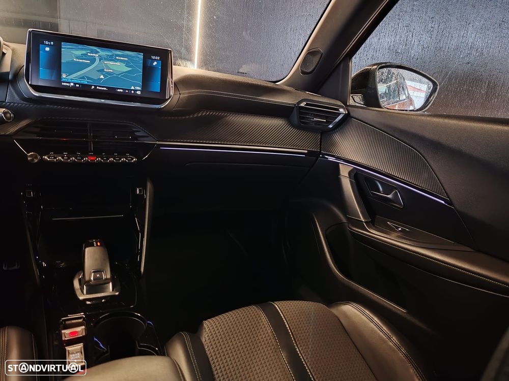 Peugeot 2008 1.5 BlueHDi GT EAT8 - 13