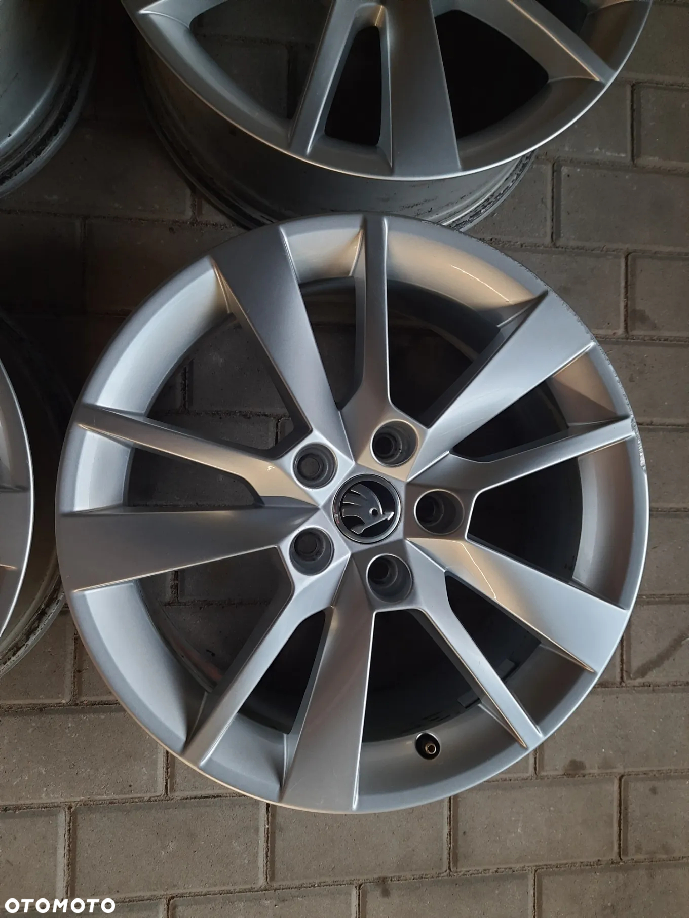 Felgi Skoda Octavia III 17 cali - 4
