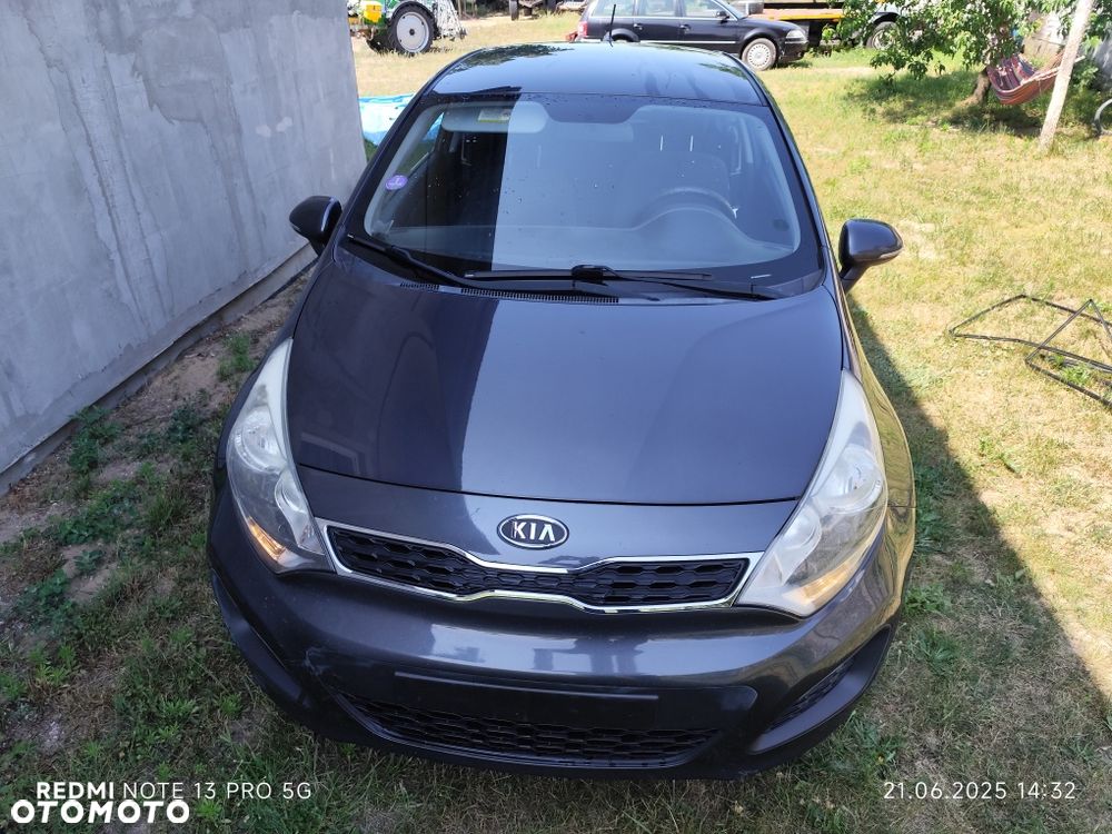 Kia Rio - 1