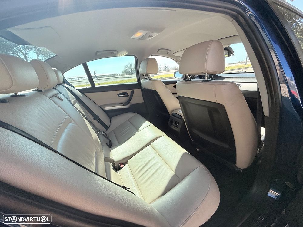 BMW 320 d Line Sport - 18