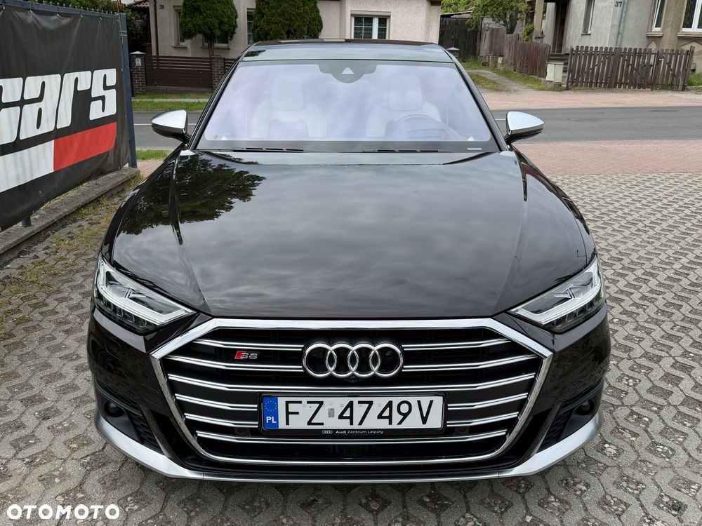Audi S8 - 3