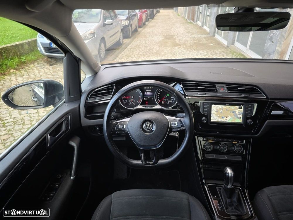 VW Touran 1.6 TDI Blue.Hig.DSG 5L - 18