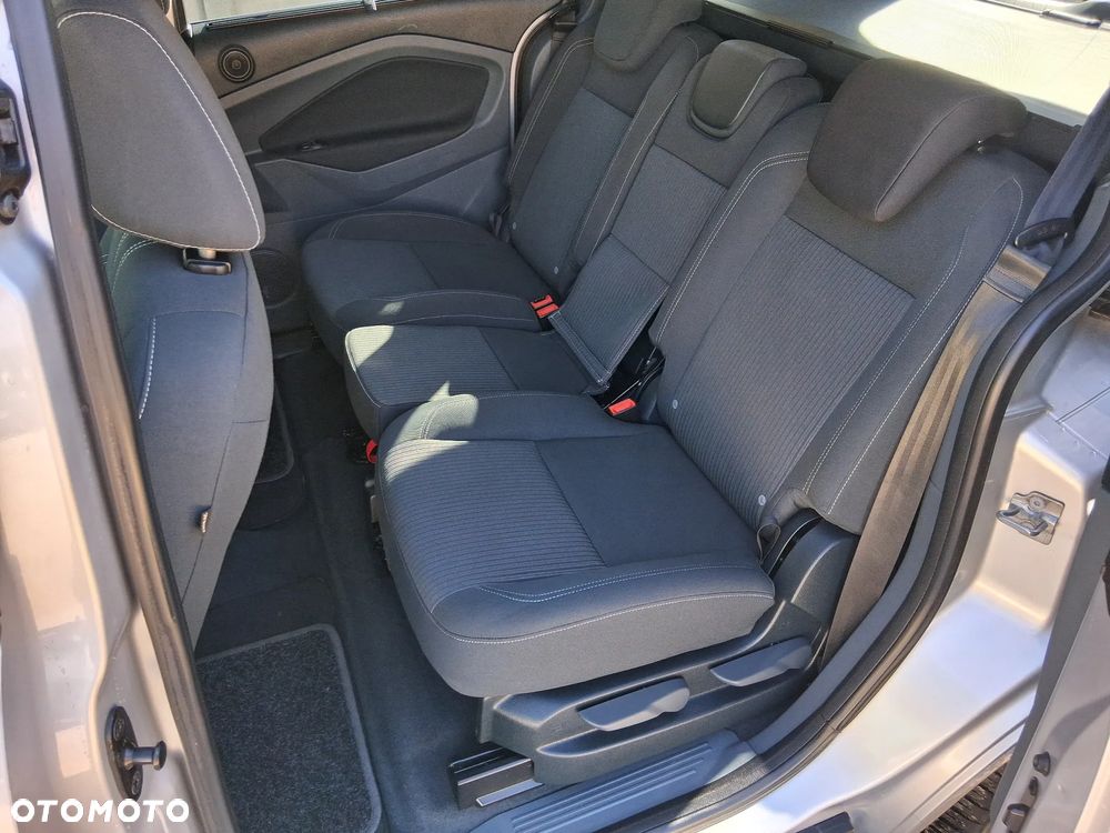 Ford Grand C-MAX 2.0 TDCi Titanium - 15