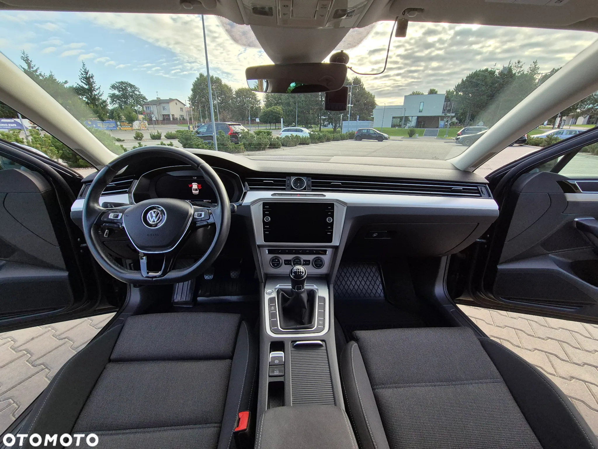 Volkswagen Passat 2.0 TDI BMT Comfortline - 22