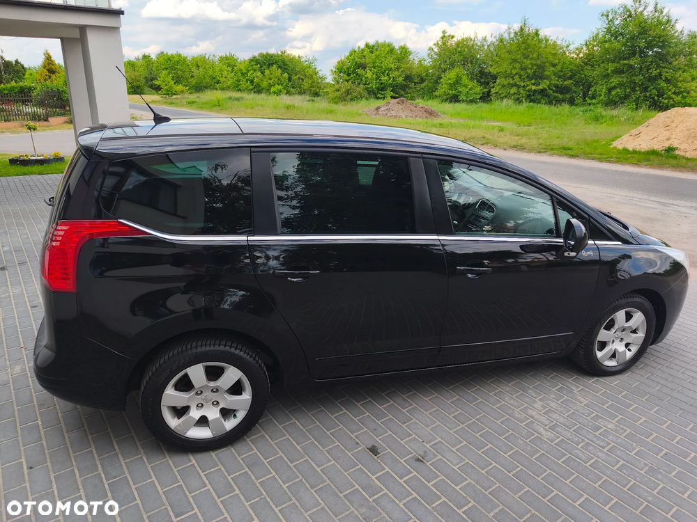 Peugeot 5008 - 18