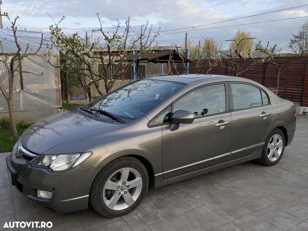 Honda Civic 1.8 TypeS Plus - 3
