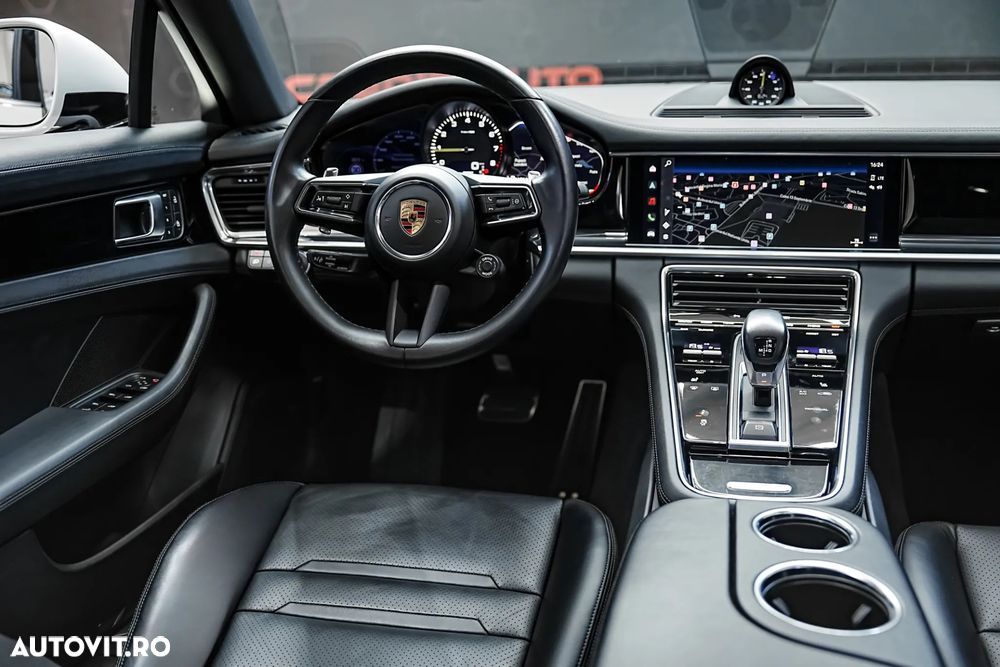 Porsche Panamera 4 E-Hybrid Platinum Edition - 11