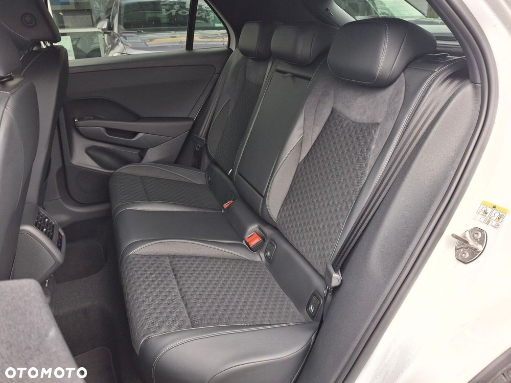 Volkswagen T-Roc 1.5 eTSI R-Line DSG - 19