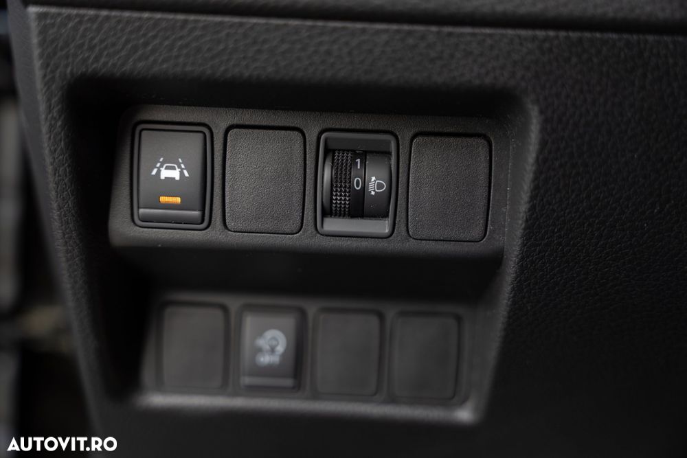 Nissan Qashqai 1.6 DIG-T N-Connecta - 15