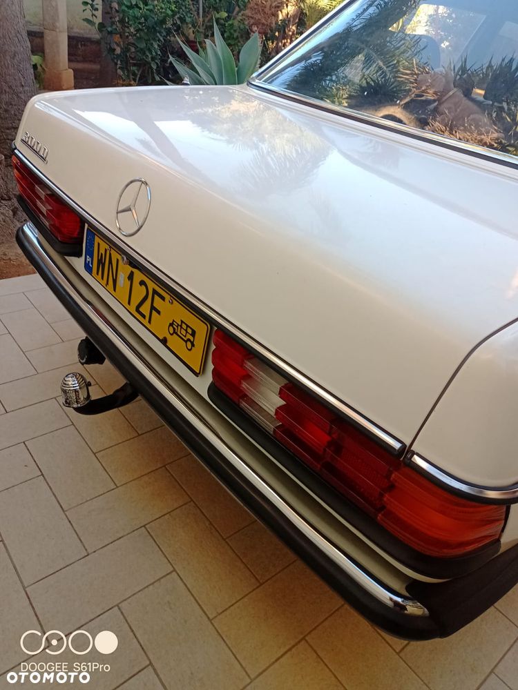 Mercedes-Benz W123 - 7